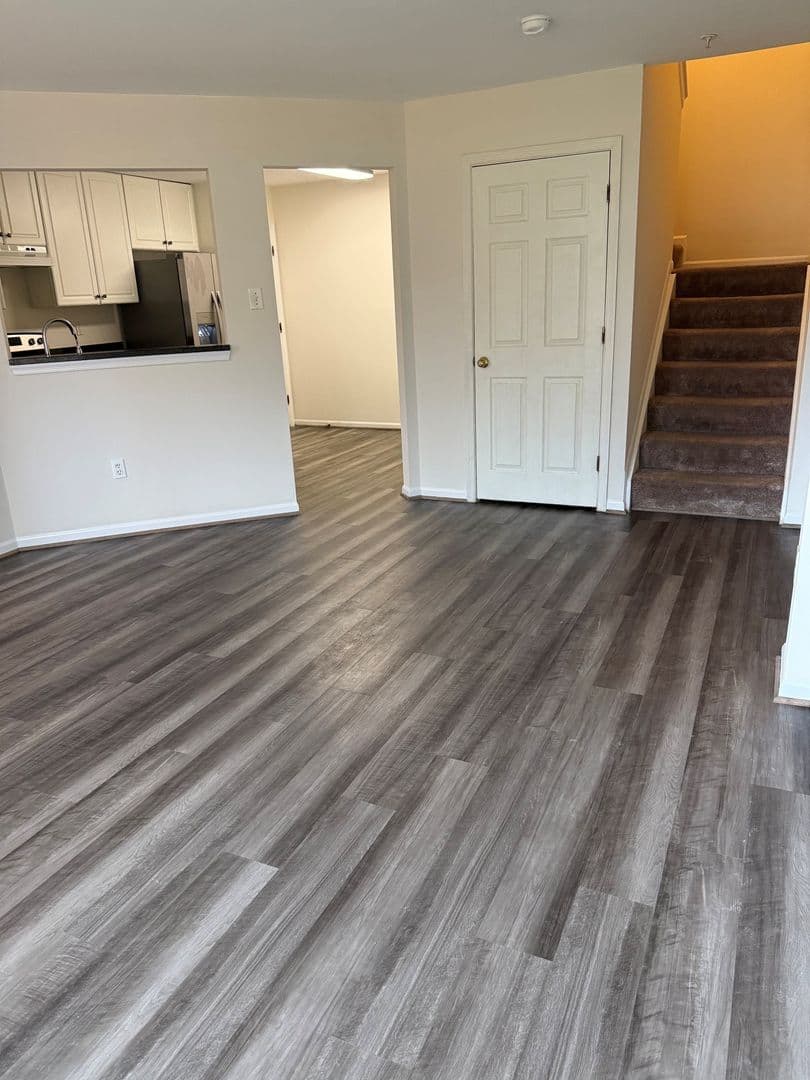 Frederick Townhome: 5704 Duke Ct.