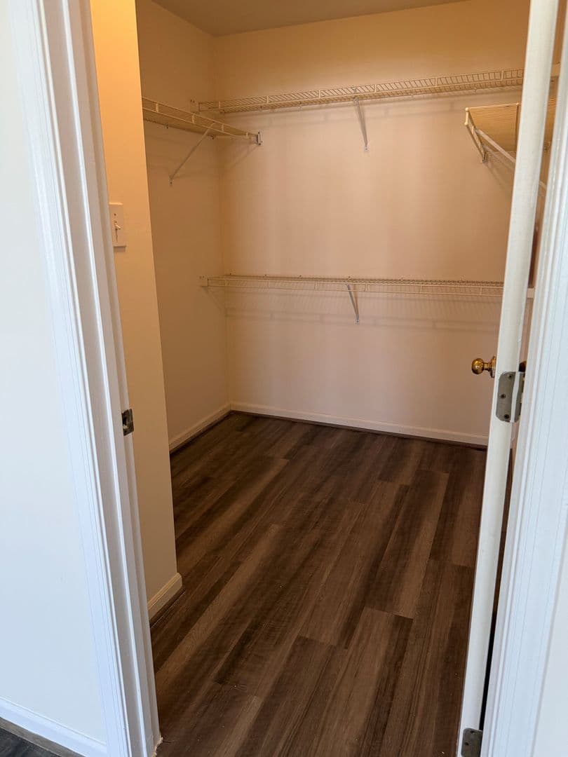 Frederick Townhome: 5704 Duke Ct.