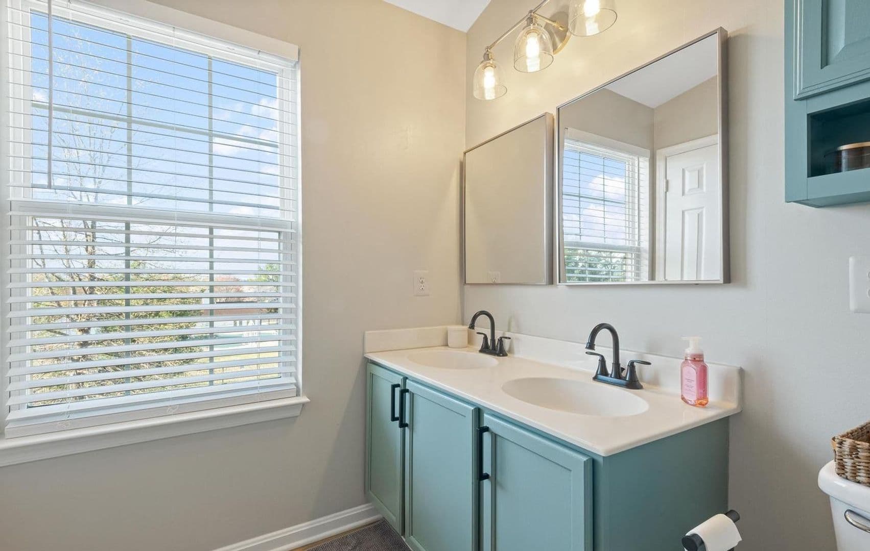 Frederick Townhome: 4904 Whitney Ter