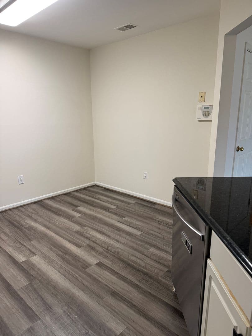 Frederick Townhome: 5704 Duke Ct.