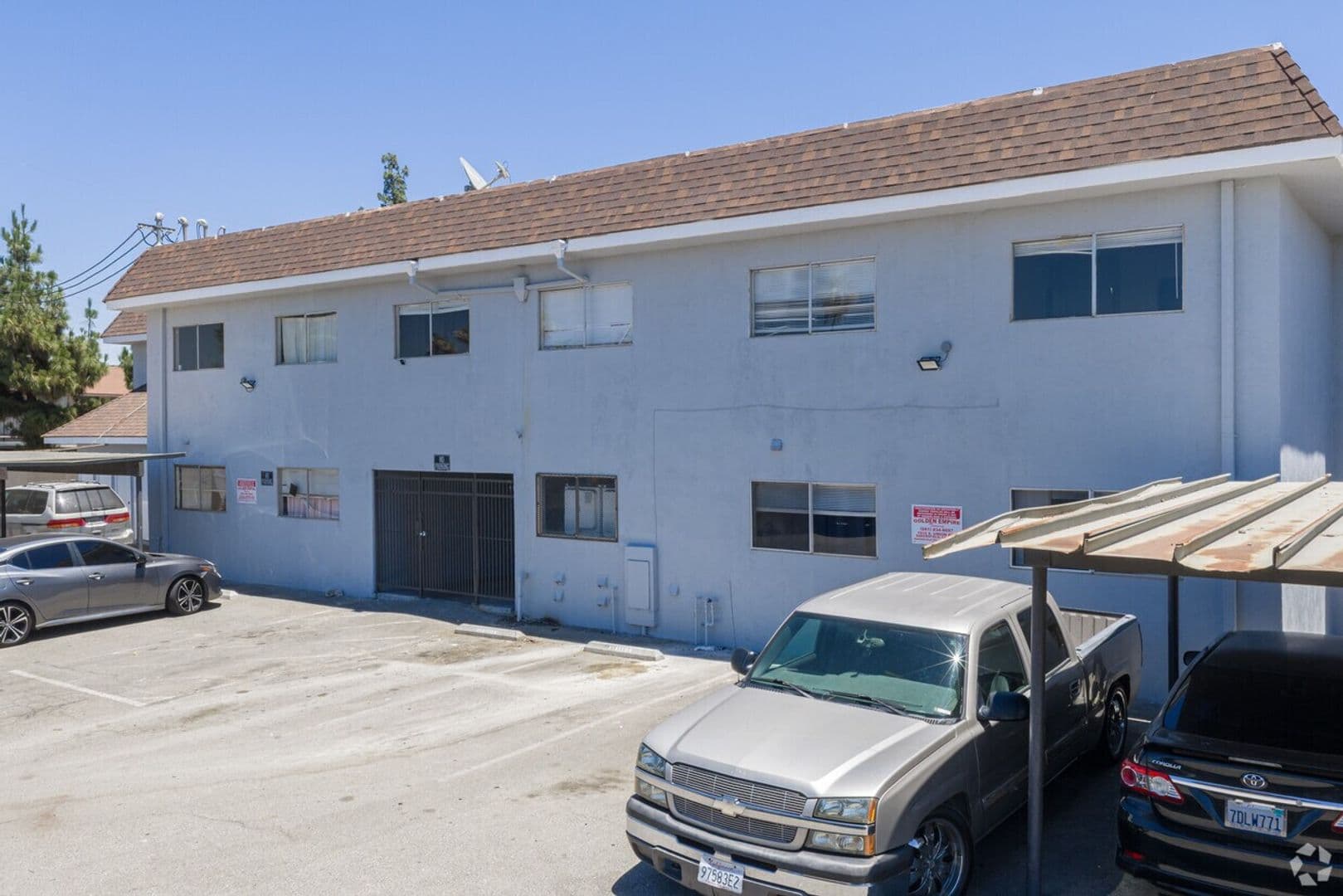 Bakersfield Apartment: 3143 S. H St.