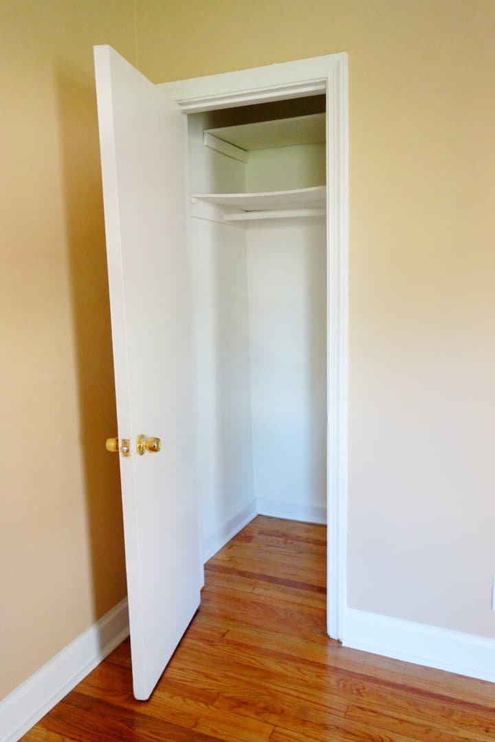 Takoma Park Apartment: 8105 Greenwood Ave