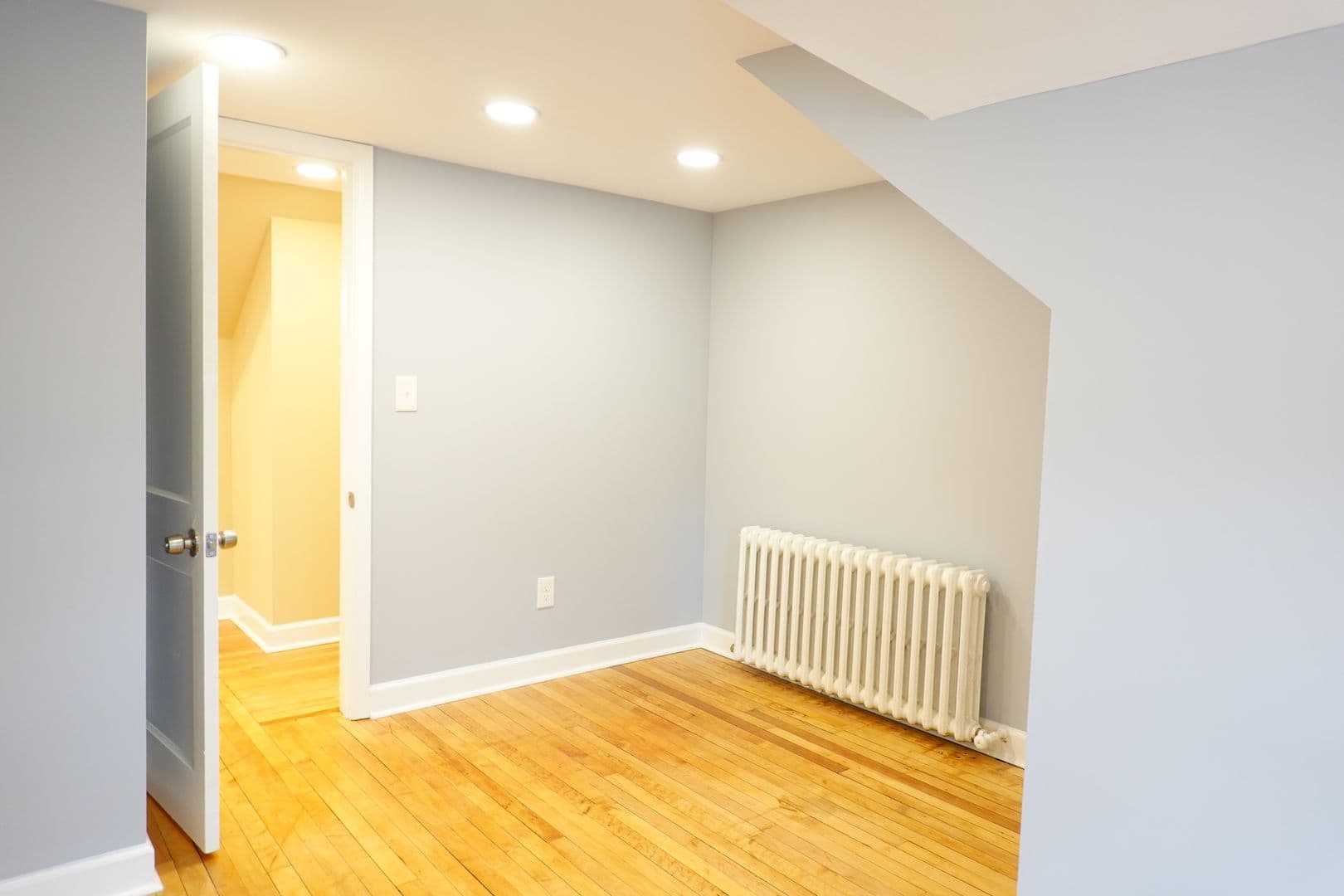 Takoma Park Apartment: 8220 Greenwood Ave