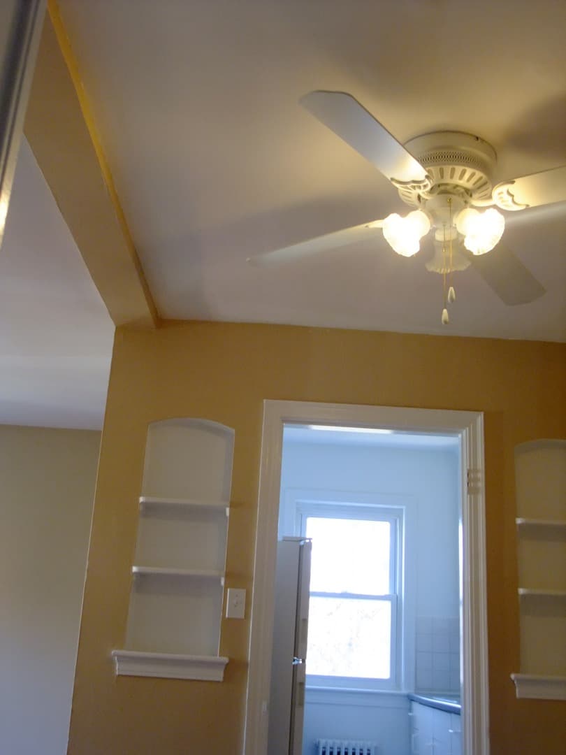 Takoma Park Apartment: 907 Wabash Ave