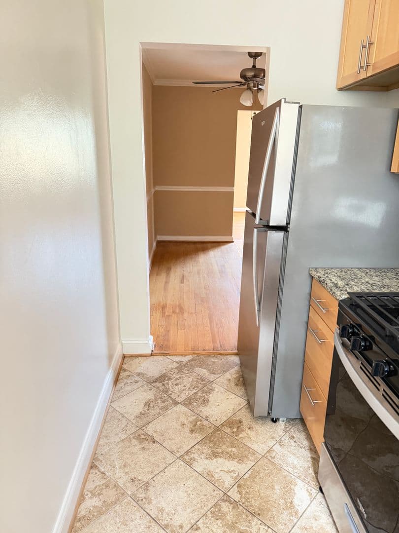 Silver Spring Apartment: 8705 Plymouth St