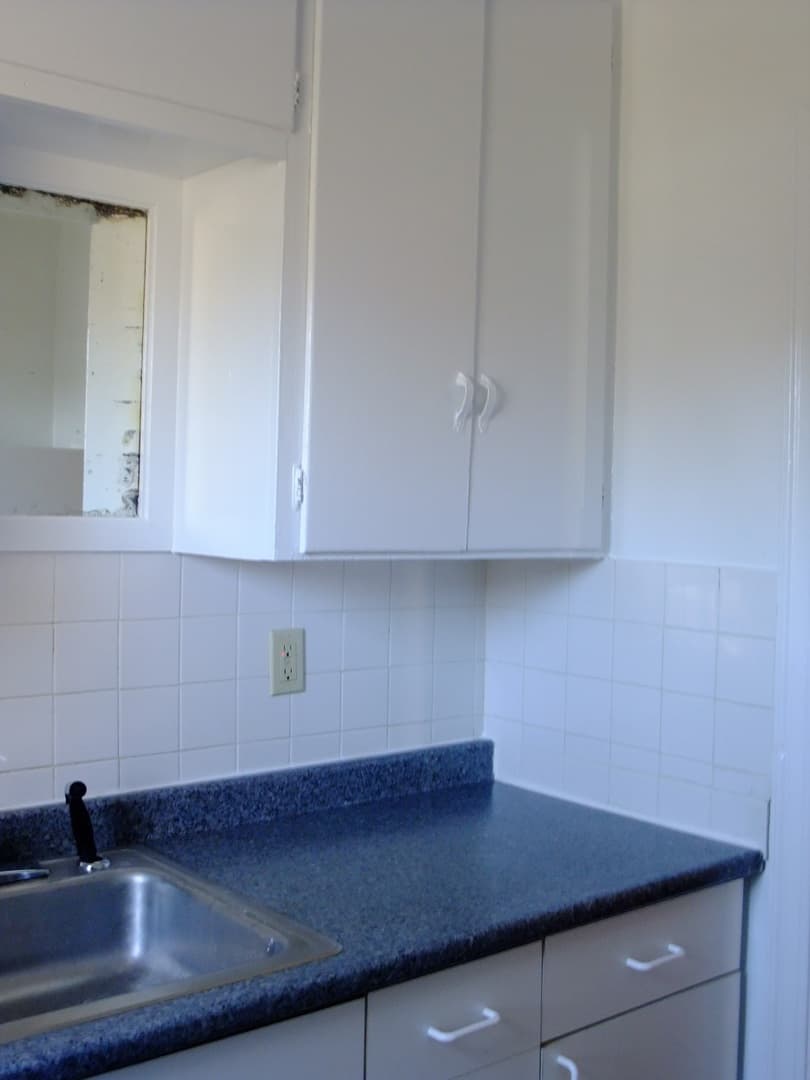 Takoma Park Apartment: 907 Wabash Ave