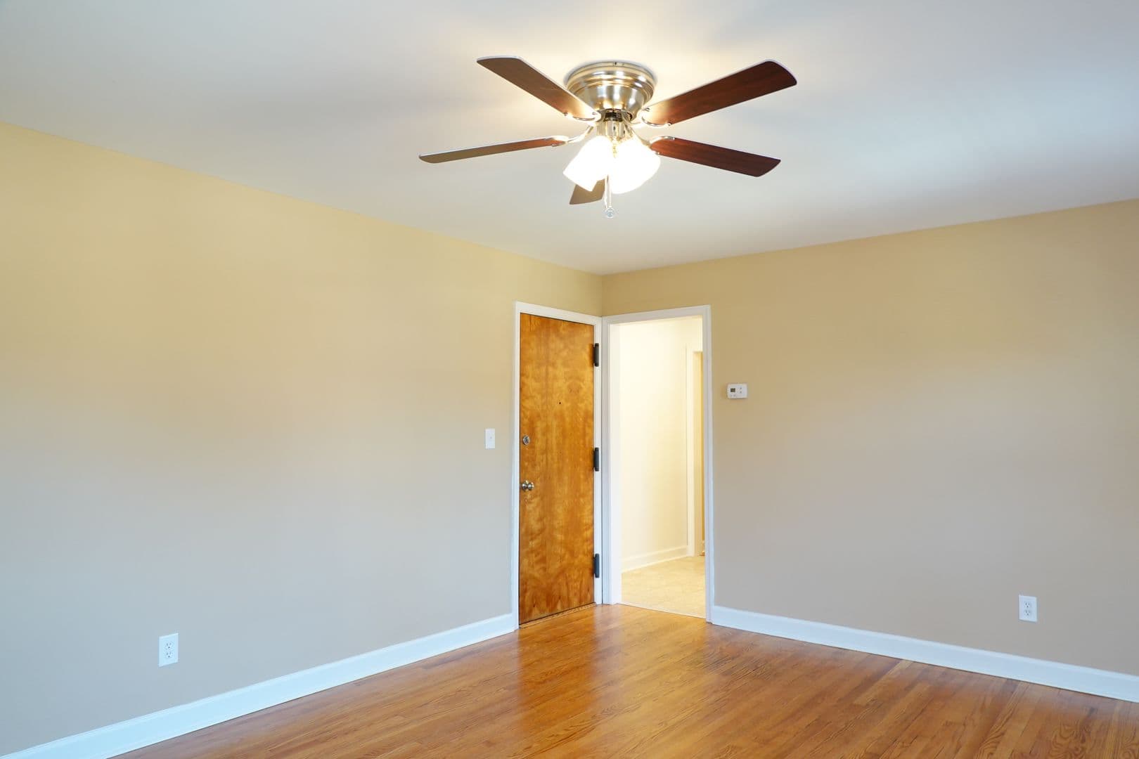 Silver Spring Apartment: 8802 Plymouth St