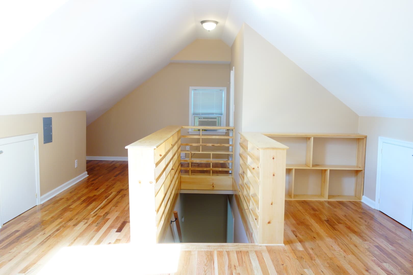 Takoma Park Apartment: 8401 Flower Ave
