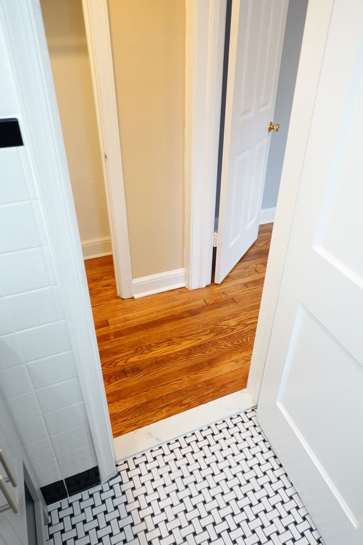 Takoma Park Apartment: 8310 Garland Ave
