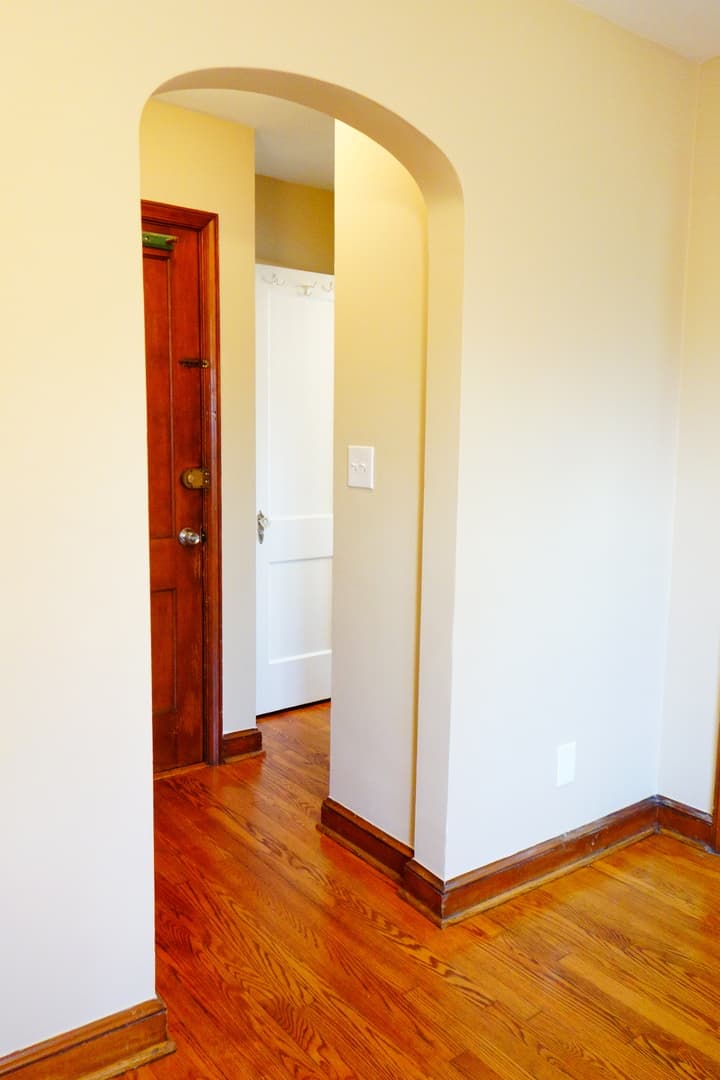 Takoma Park Apartment: 806 Houston Ave