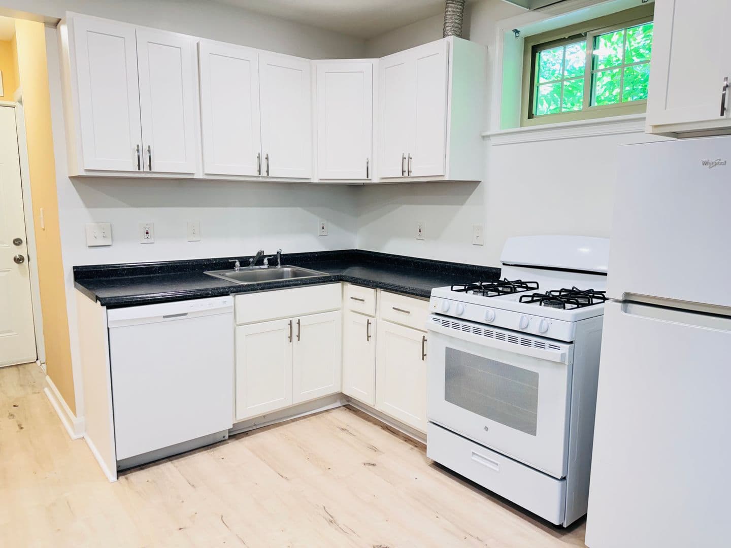 Silver Spring Apartment: 8715 Plymouth St
