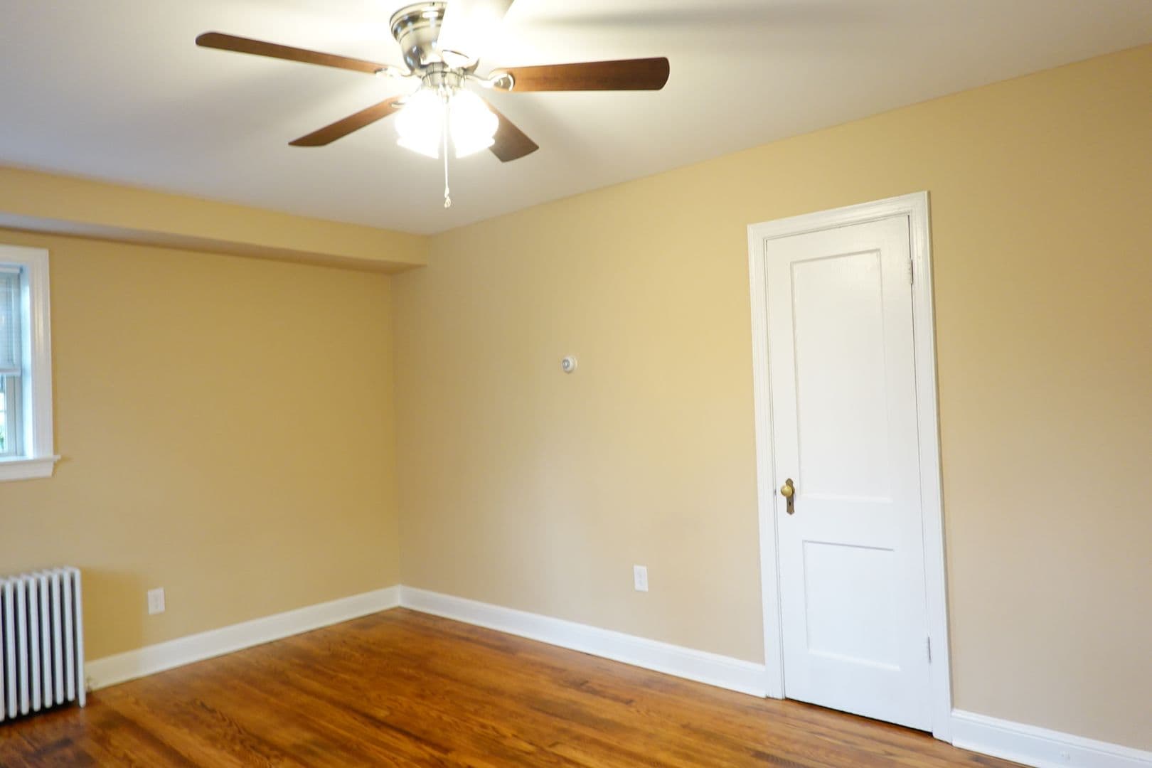 Takoma Park Apartment: 8310 Garland Ave