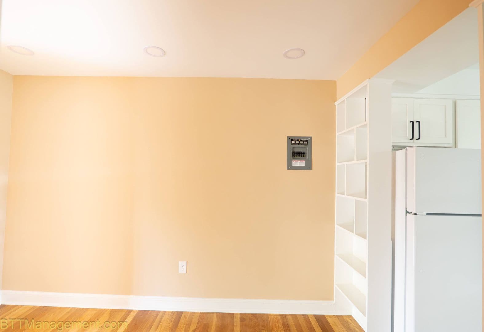 Silver Spring Apartment: 8805 Plymouth St