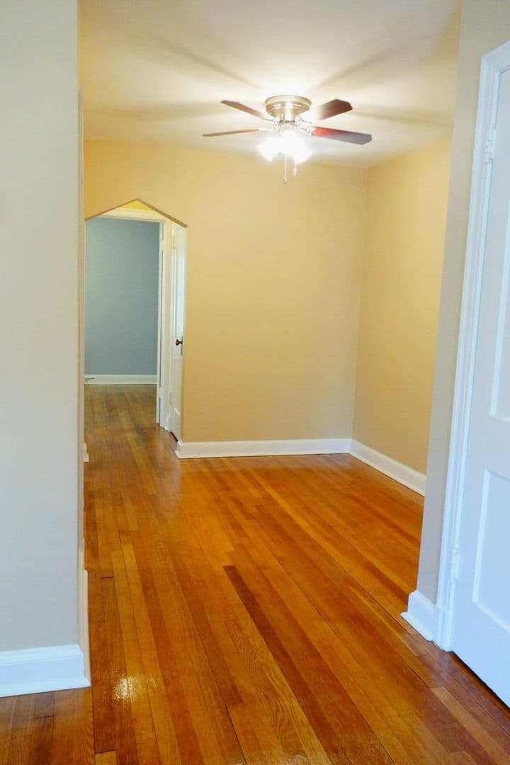 Takoma Park Apartment: 8404 Greenwood Ave