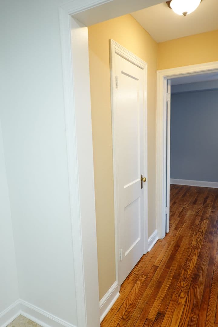 Takoma Park Apartment: 8310 Garland Ave