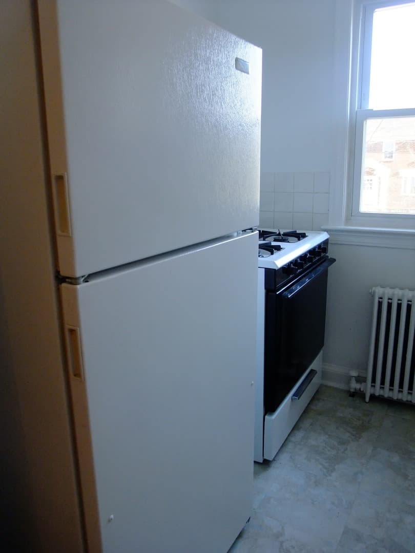 Takoma Park Apartment: 907 Wabash Ave