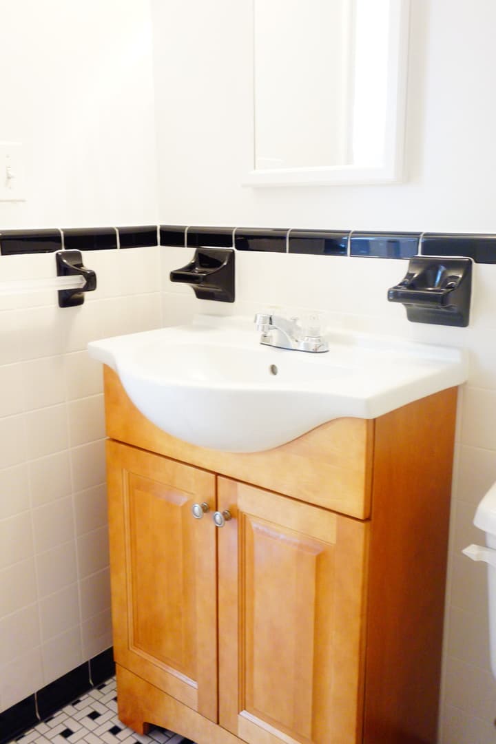 Takoma Park Apartment: 8401 Flower Ave