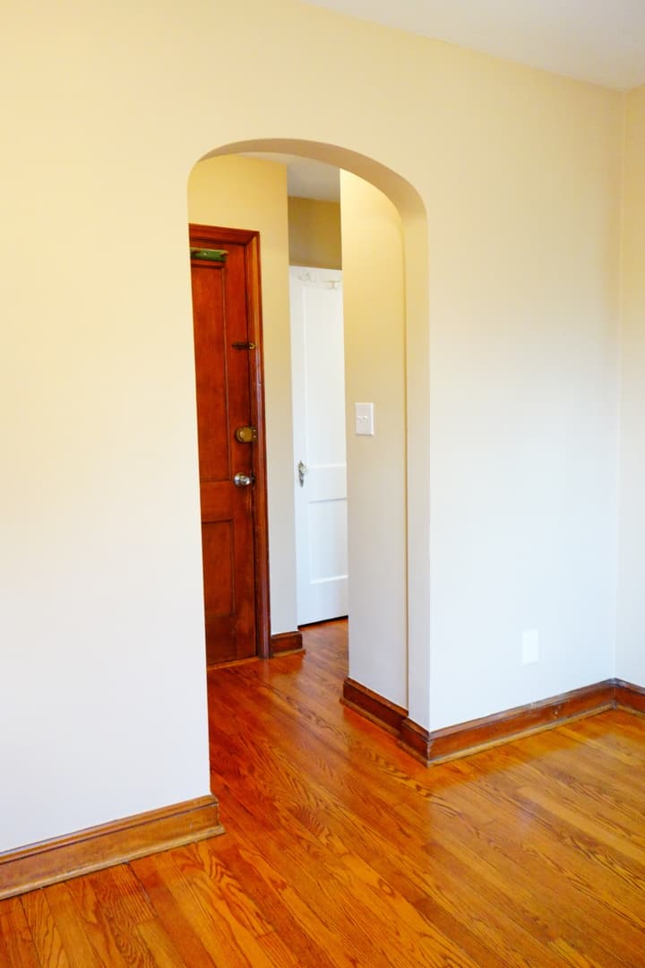 Takoma Park Apartment: 806 Houston Ave