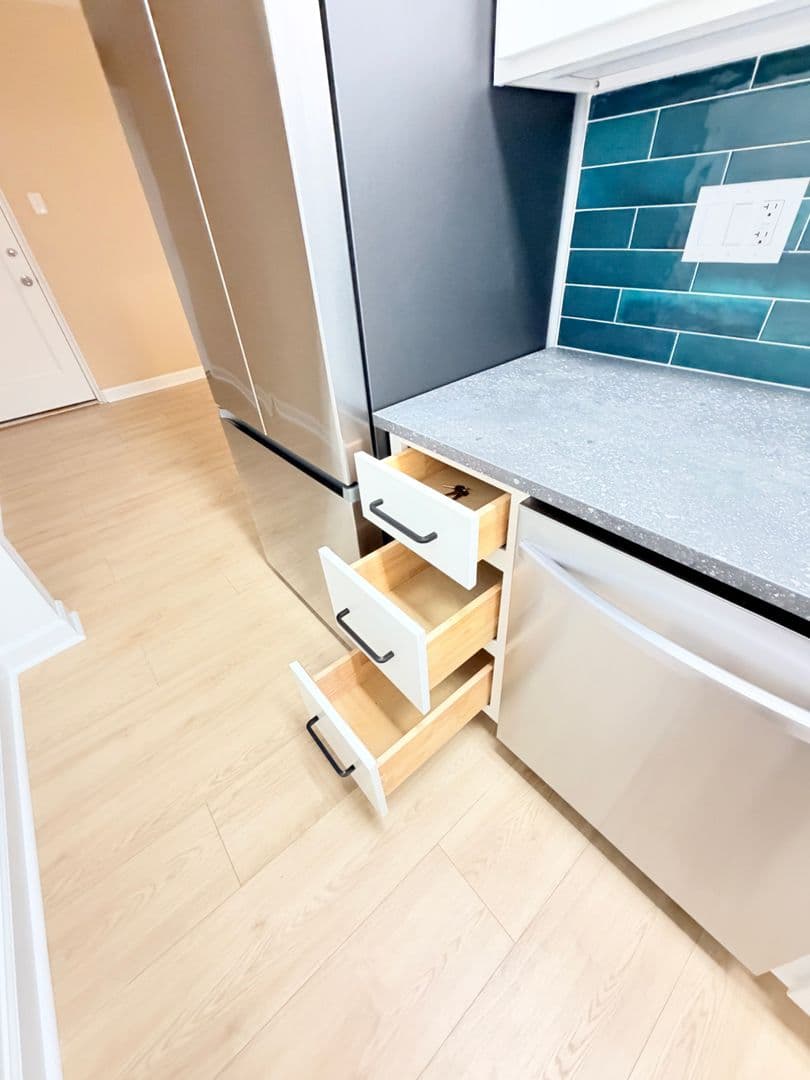 Silver Spring Apartment: 8807 Plymouth St