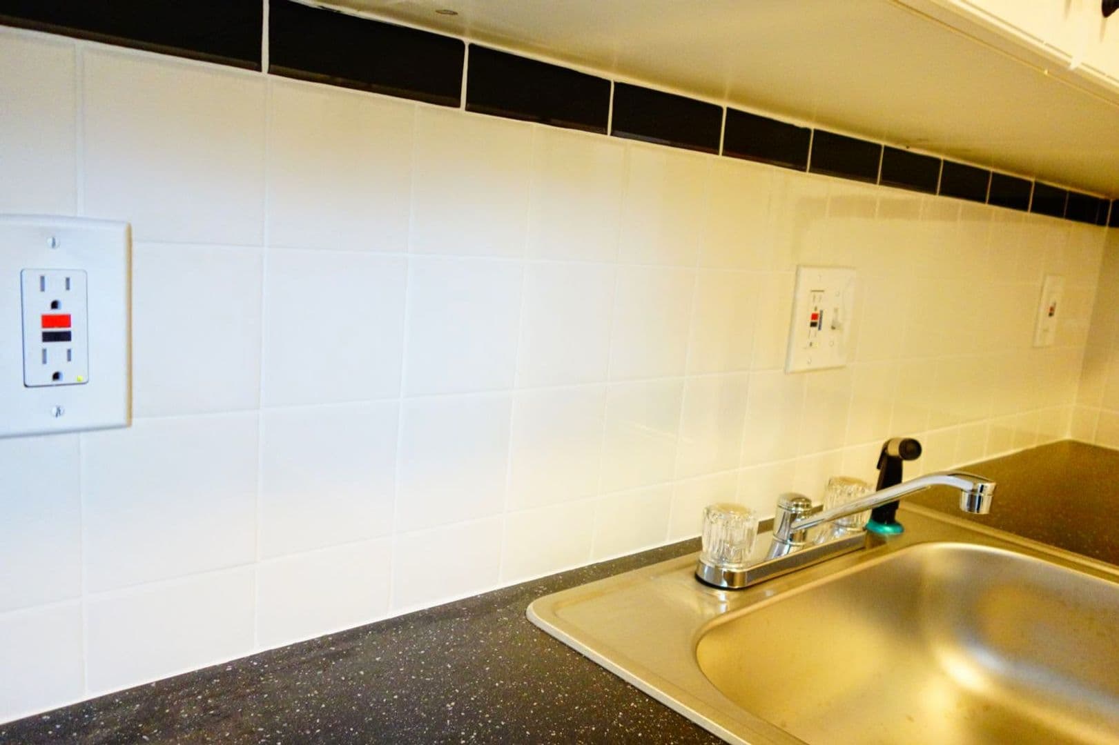 Takoma Park Apartment: 8404 Greenwood Ave