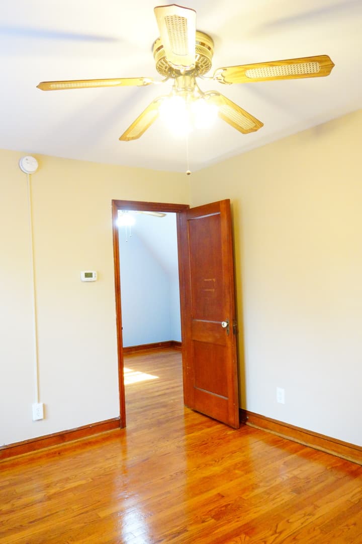 Takoma Park Apartment: 806 Houston Ave