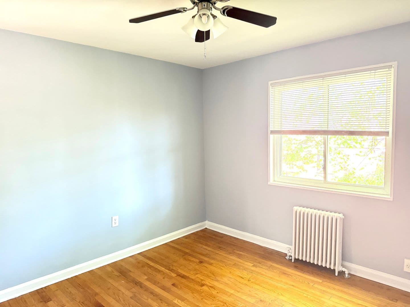 Brentwood Apartment: 4108 40th St.