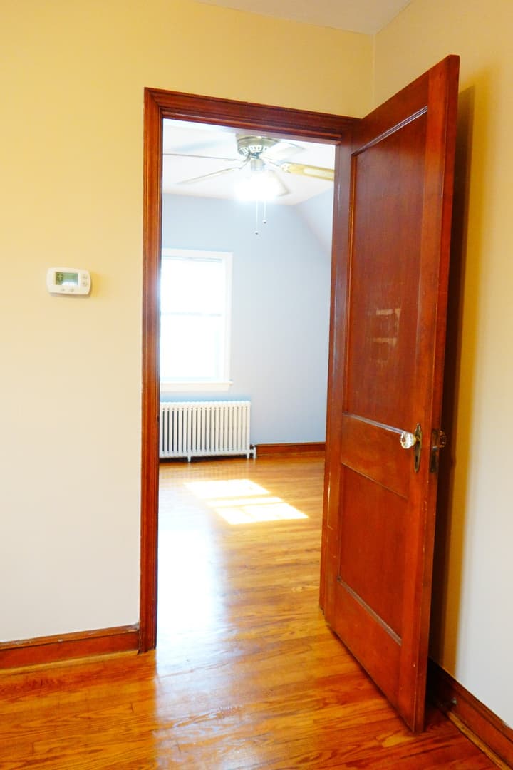 Takoma Park Apartment: 806 Houston Ave