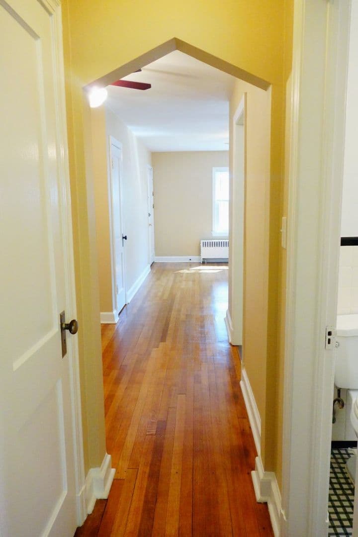Takoma Park Apartment: 8404 Greenwood Ave