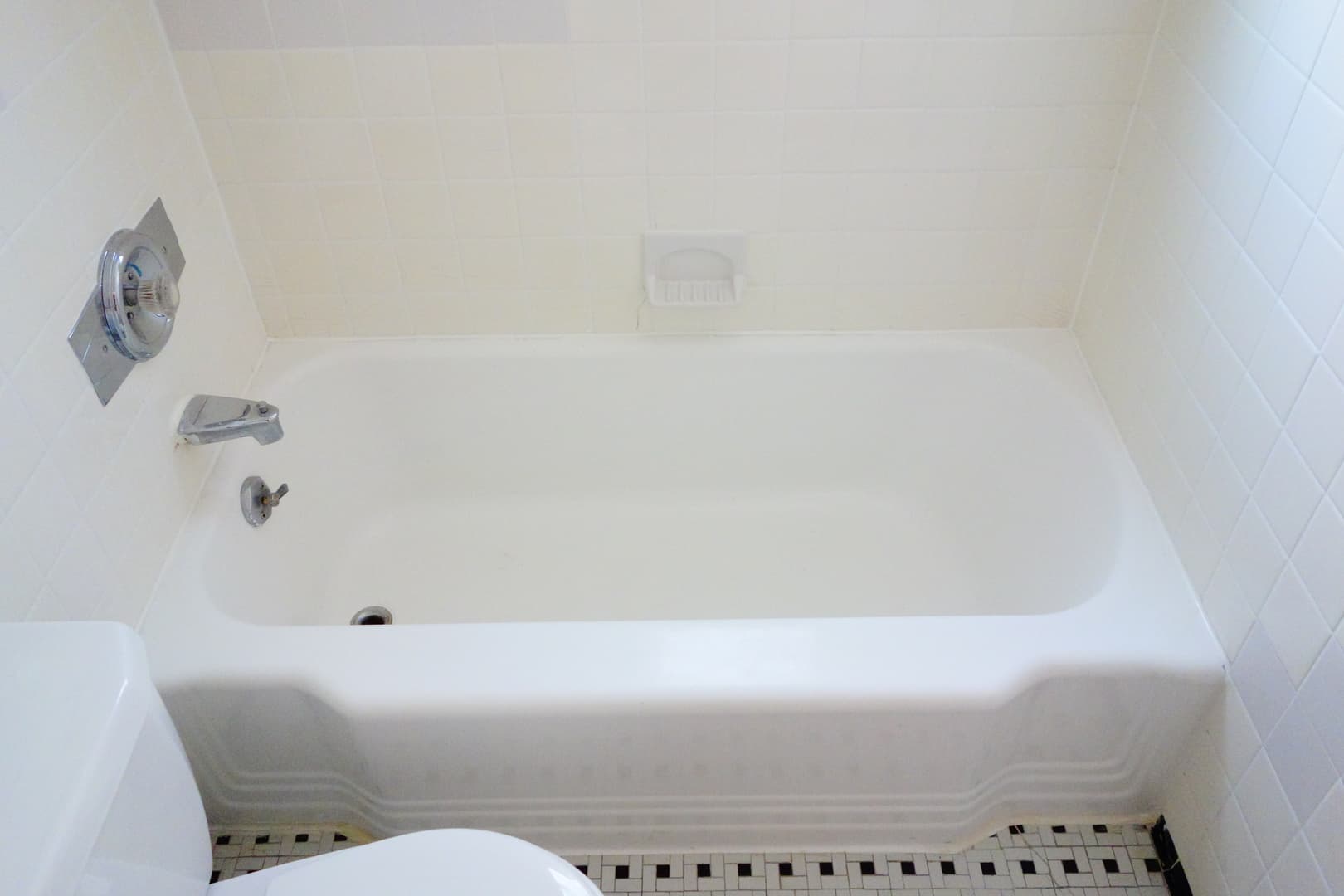 Takoma Park Apartment: 8105 Greenwood Ave