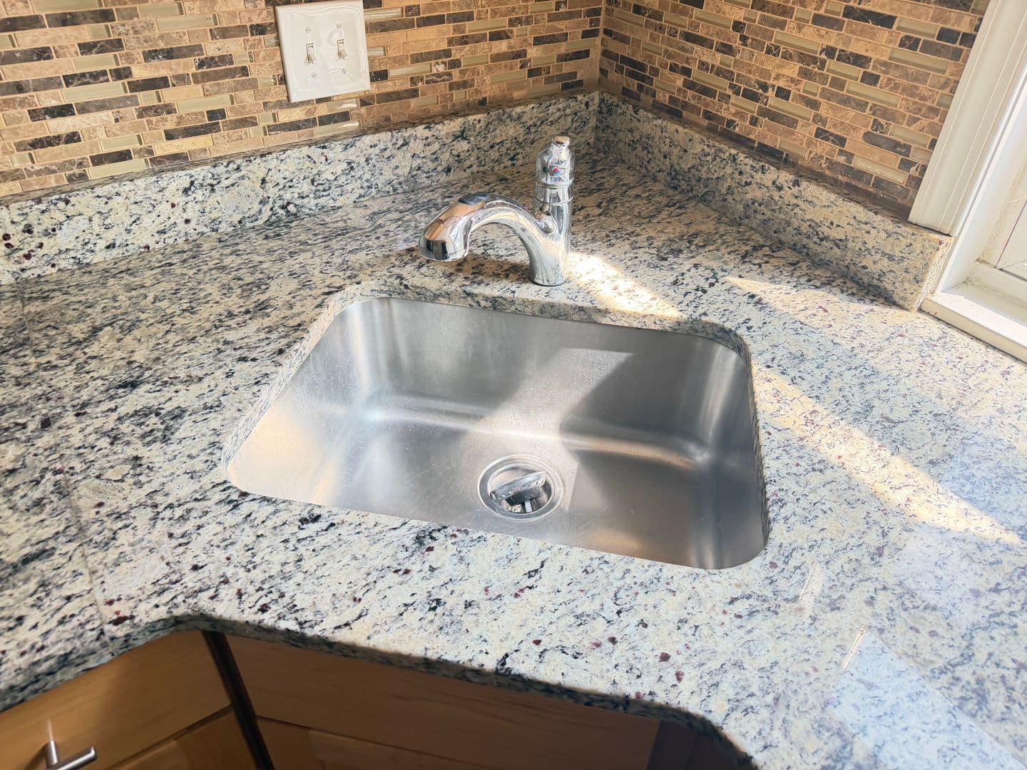 Silver Spring Apartment: 8705 Plymouth St