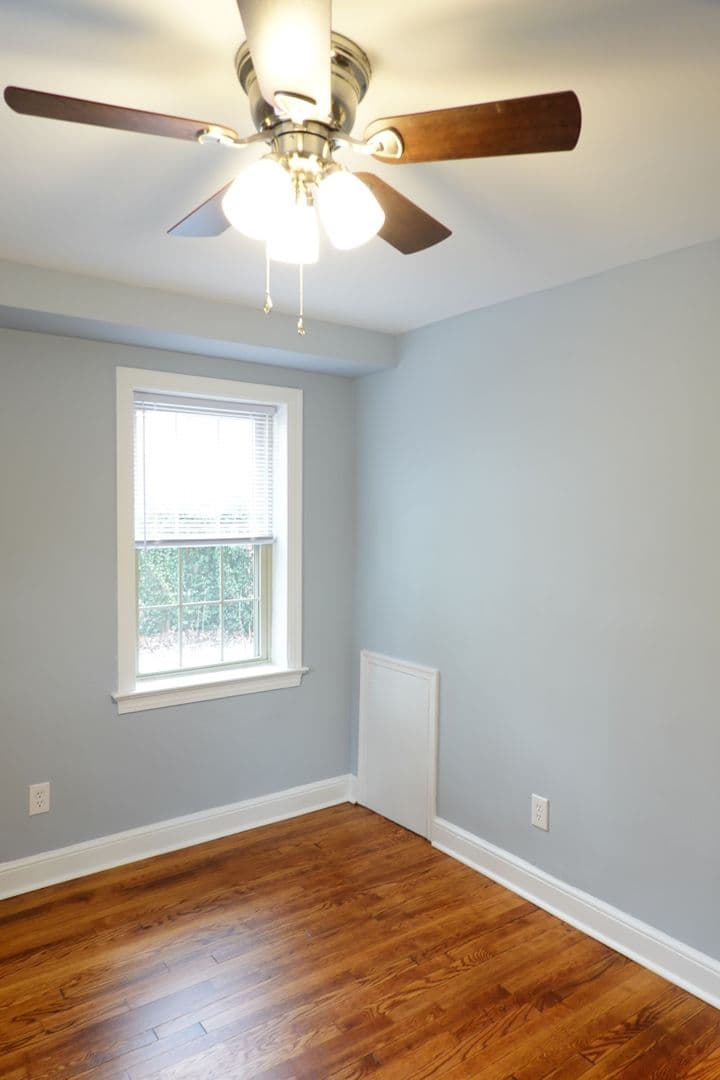 Takoma Park Apartment: 8310 Garland Ave