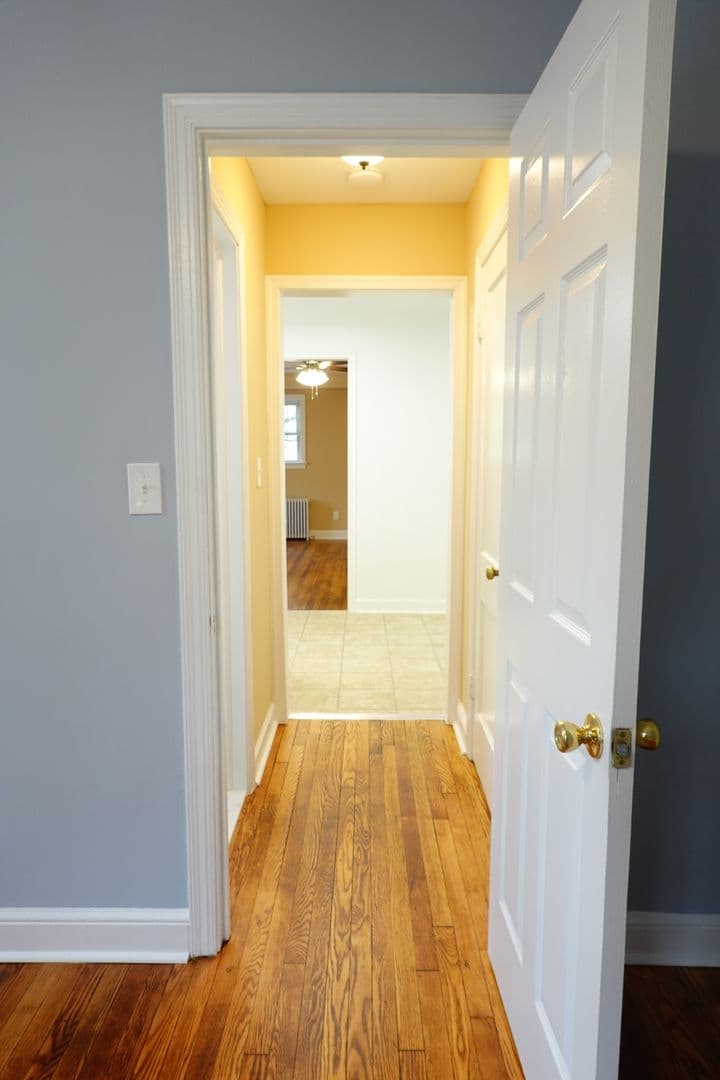 Takoma Park Apartment: 8310 Garland Ave