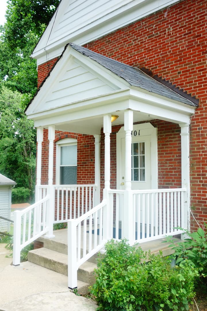 Takoma Park Apartment: 8401 Flower Ave