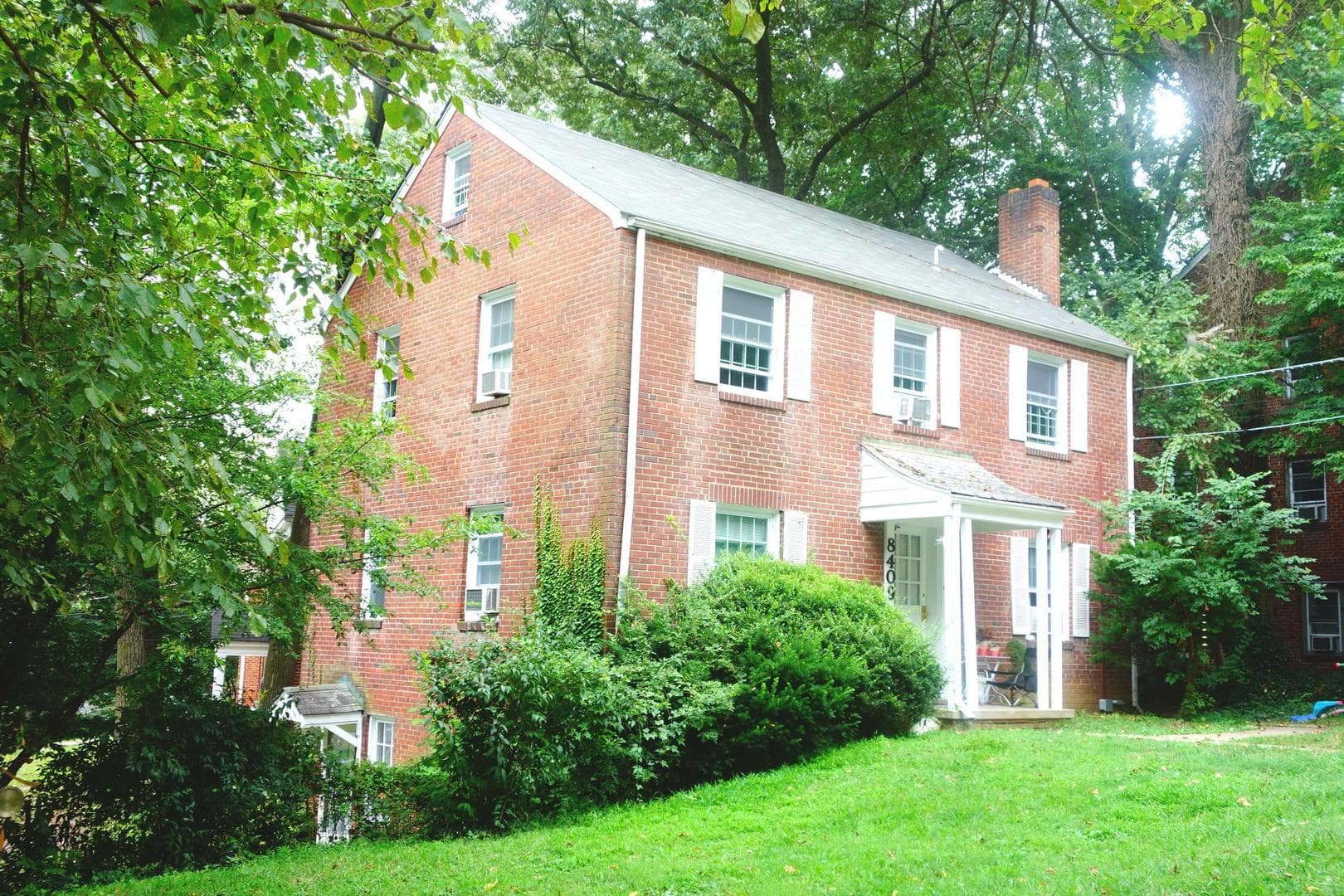Takoma Park Apartment: 8409 Greenwood Ave