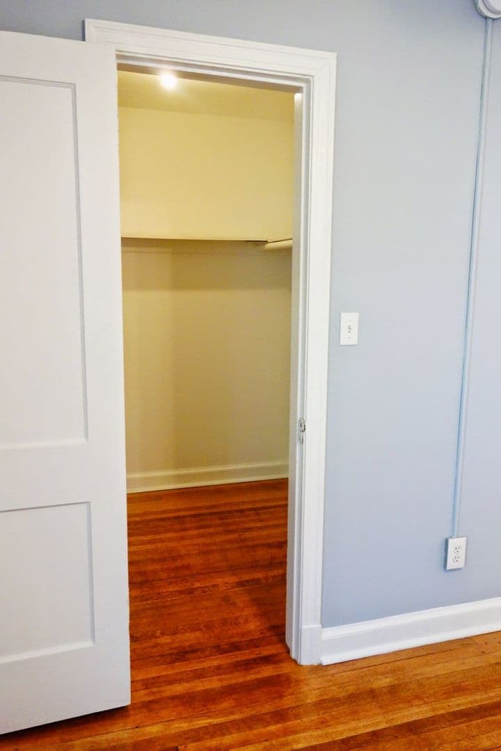 Takoma Park Apartment: 8404 Greenwood Ave