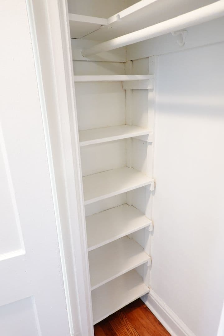 Takoma Park Apartment: 8310 Garland Ave