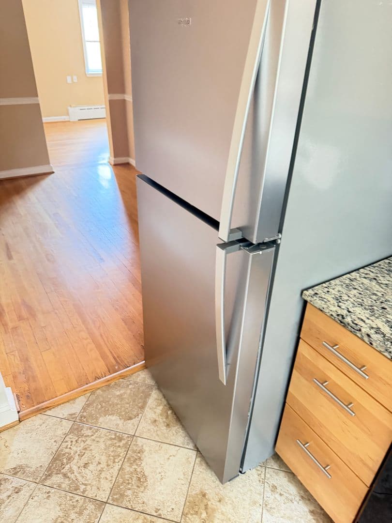 Silver Spring Apartment: 8705 Plymouth St