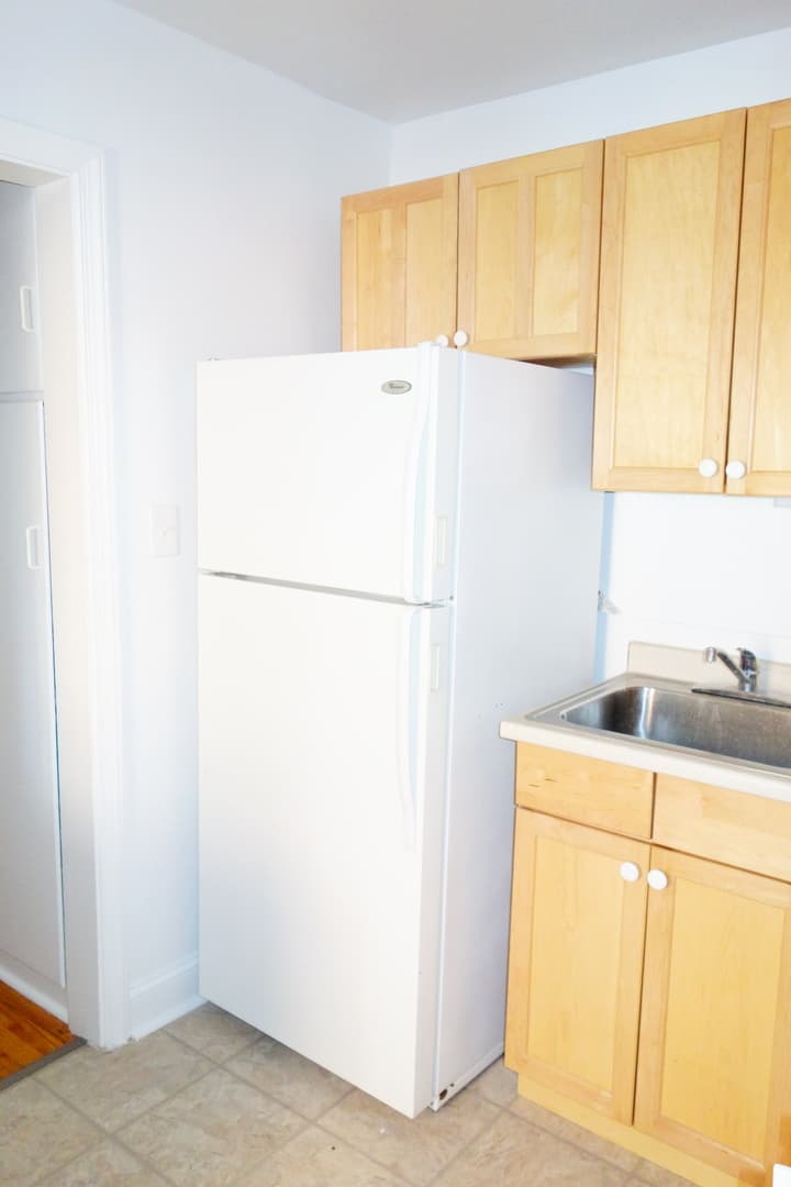 Takoma Park Apartment: 8105 Greenwood Ave