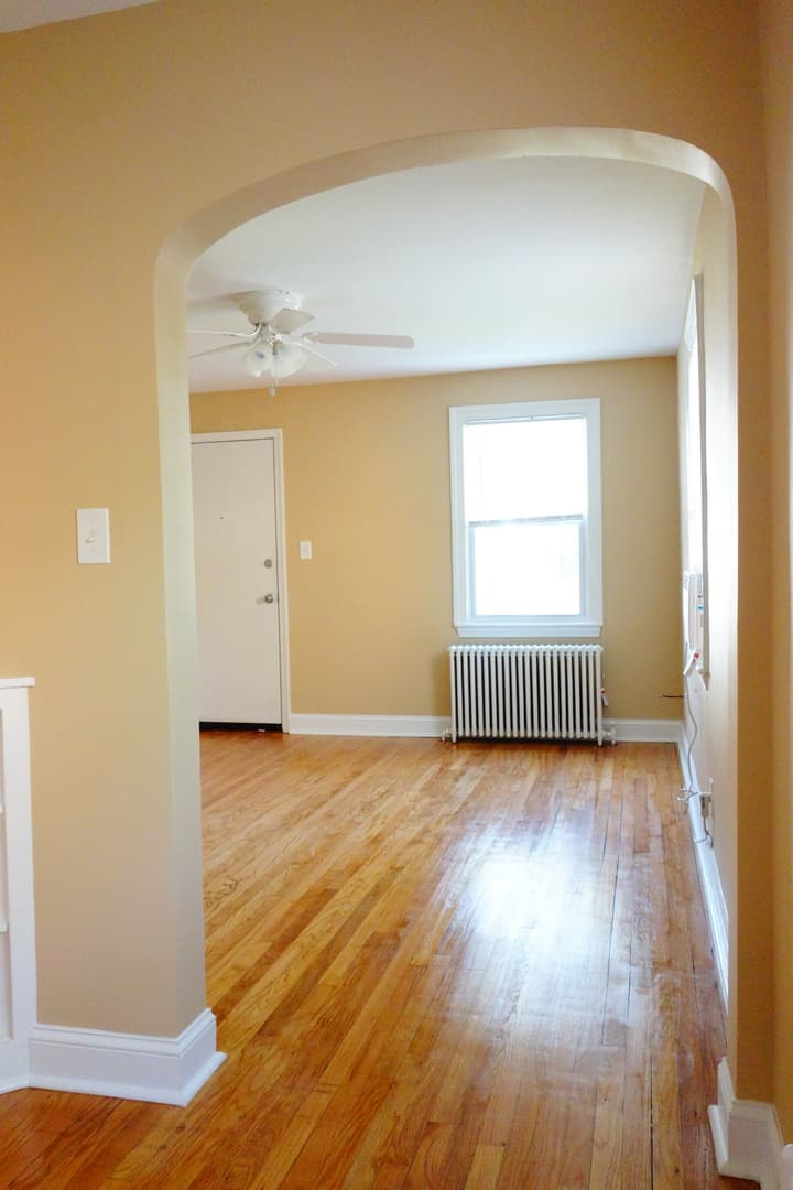 Takoma Park Apartment: 8105 Greenwood Ave