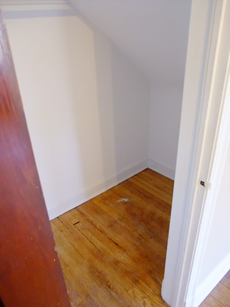 Takoma Park Apartment: 907 Wabash Ave