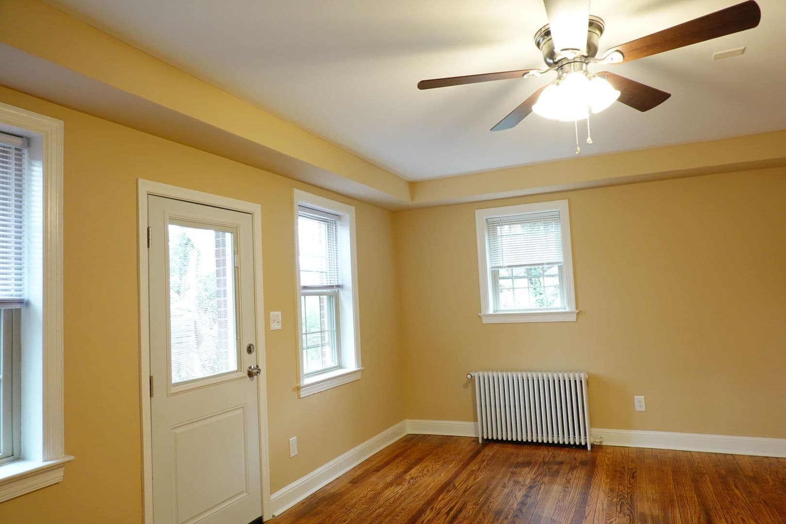 Takoma Park Apartment: 8310 Garland Ave
