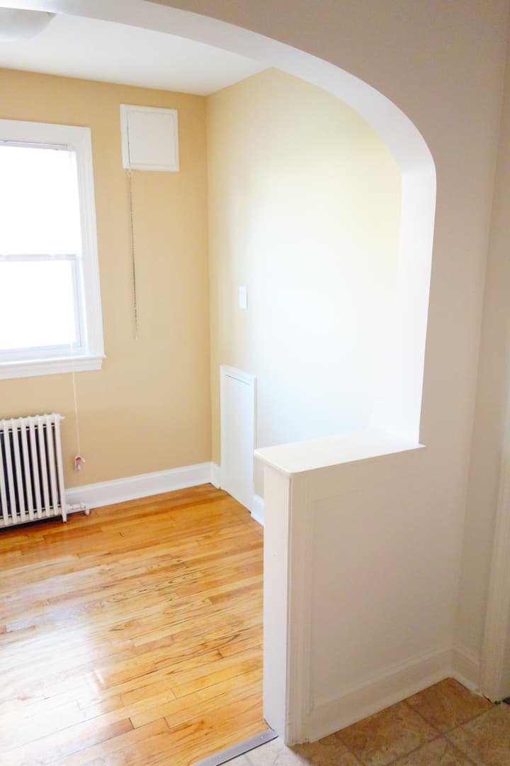 Takoma Park Apartment: 8105 Greenwood Ave