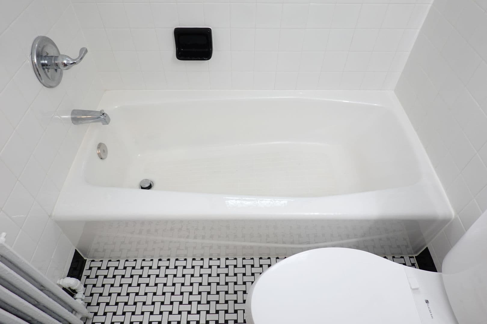 Takoma Park Apartment: 8310 Garland Ave