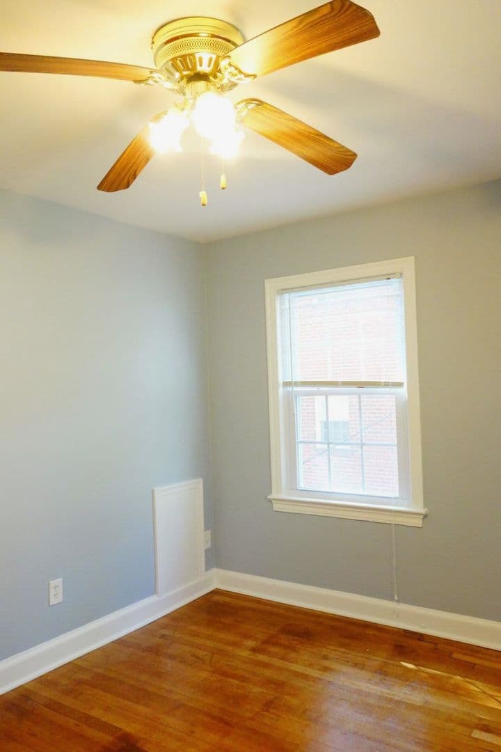 Takoma Park Apartment: 8404 Greenwood Ave