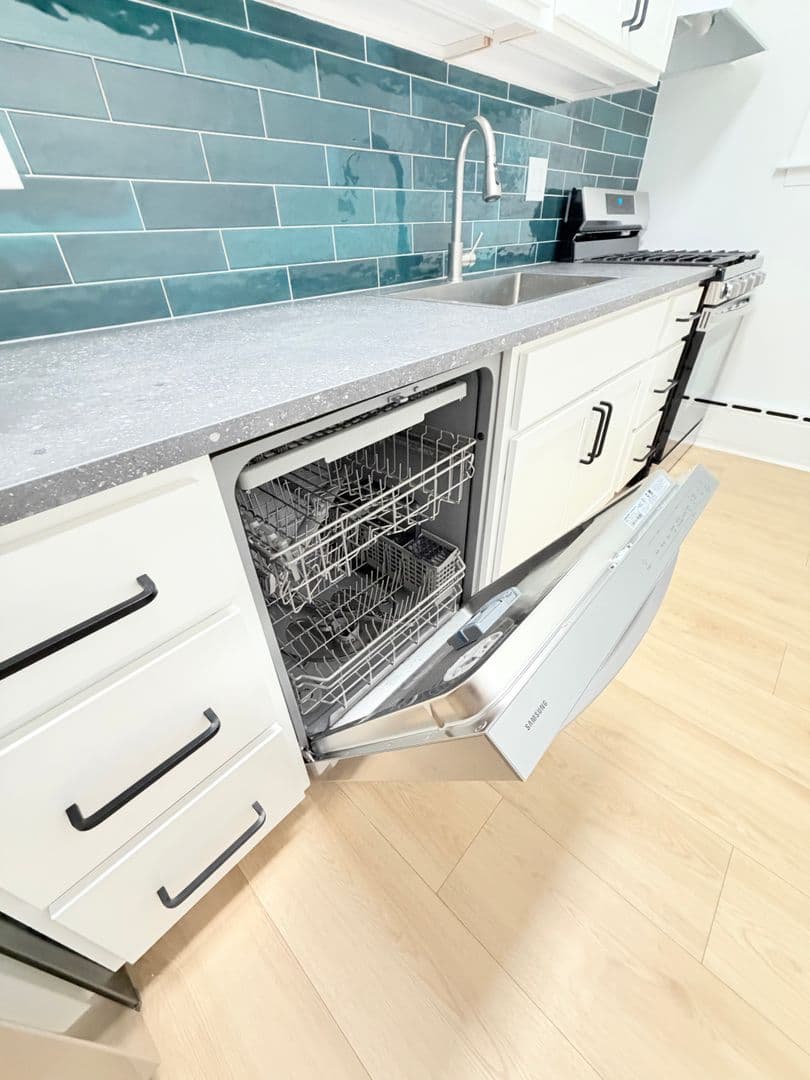 Silver Spring Apartment: 8807 Plymouth St
