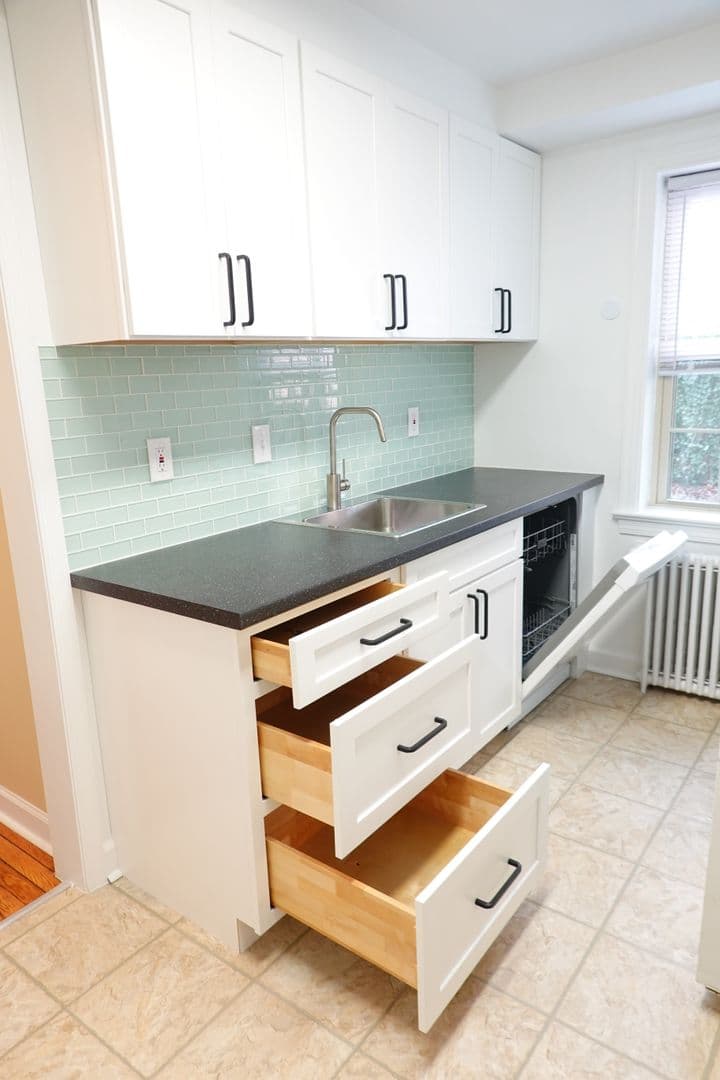 Takoma Park Apartment: 8310 Garland Ave