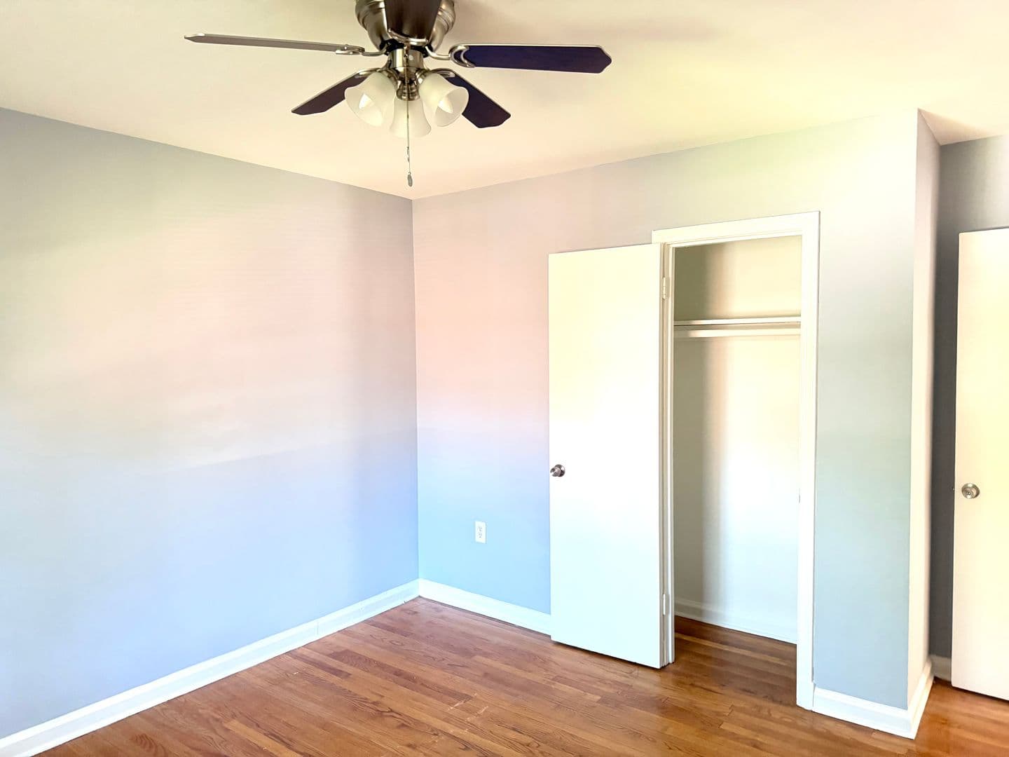 Brentwood Apartment: 4108 40th St.