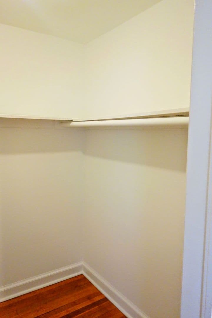 Takoma Park Apartment: 8404 Greenwood Ave