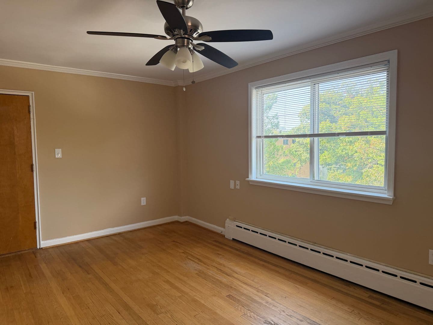 Silver Spring Apartment: 8705 Plymouth St