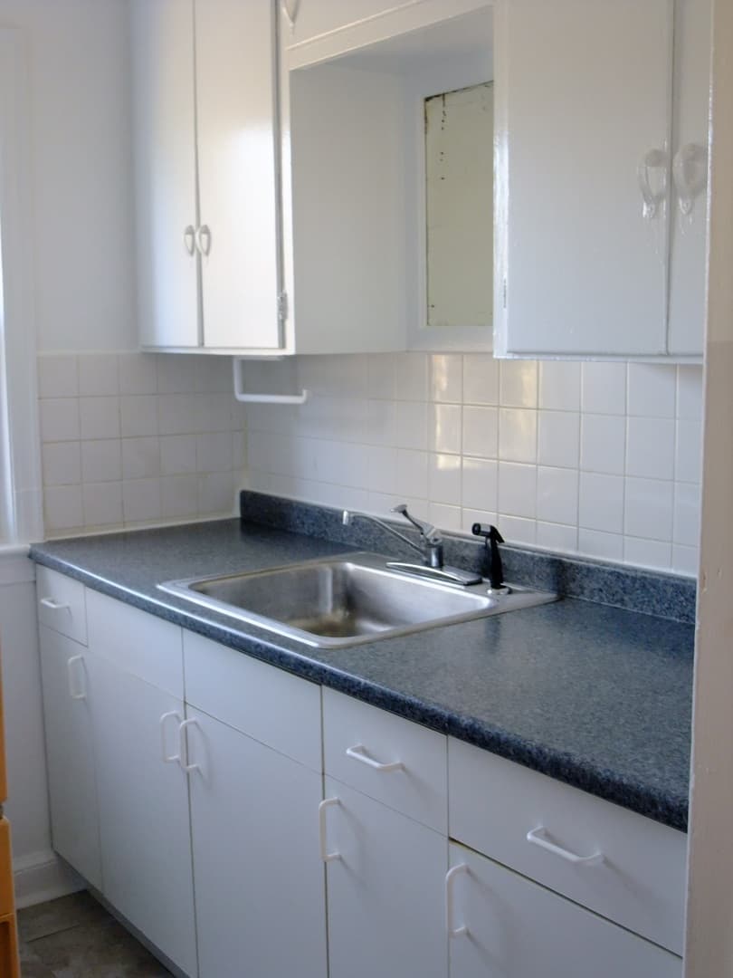 Takoma Park Apartment: 907 Wabash Ave